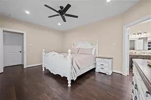 572 Pinchback Dr, Anahuac, TX 77514 - Photo 20