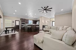 572 Pinchback Dr, Anahuac, TX 77514 - Photo 12