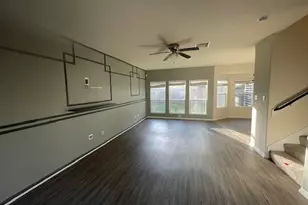 8115 Redbud Point Ln, Houston, TX 77049 - Photo 2