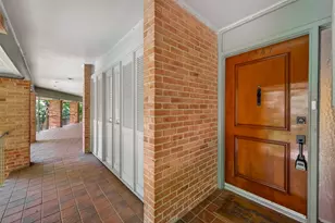 6547 Bayou Glen Rd, Houston, TX 77057 - Photo 4