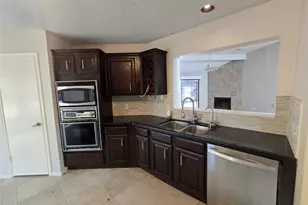 1614 Bradney Dr, Houston, TX 77077 - Photo 6