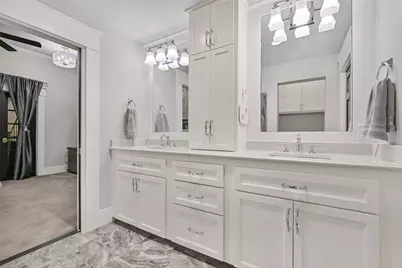 217 Tremont Street, Galveston, TX 77550 - Photo 24