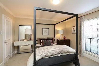 3402 Garrott Street #7, Houston, TX 77006 - Photo 14