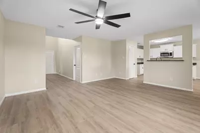 4218 Jana Drive, Santa Fe, TX 77510 - Photo 4