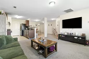 9810 Montana Sapphire Ln, Rosharon, TX 77583 - Photo 4