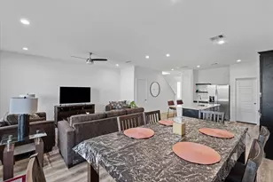 3215 Rainwood Gate Dr, Houston, TX 77047 - Photo 4