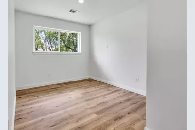 12802 Louisville Street, Houston, TX 77015 - Photo 8