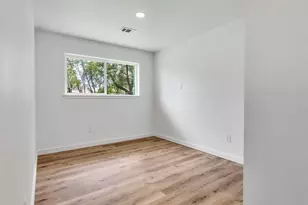 12802 Louisville St, Houston, TX 77015 - Photo 8