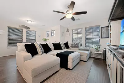 27946 Western Creek Court, Katy, TX 77494 - Photo 4