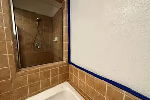 6306 Flamingo Dr, Houston, TX 77087 - Photo 14