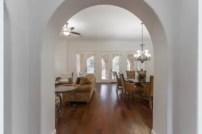 6 W Monteagle Circle, The Woodlands, TX 77382 - Photo 8