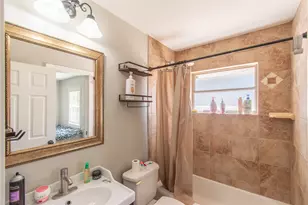 9619 Highmeadow Dr, Houston, TX 77063 - Photo 16