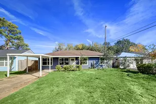 2534 Roy Cir, Houston, TX 77007 - Photo 2
