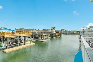 21714 Frio Dr, Galveston, TX 77554 - Photo 14
