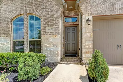 8126 Silverspot Lane, Missouri City, TX 77459 - Photo 2