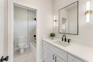 1318 E 32nd 1/2 St, Houston, TX 77022 - Photo 30