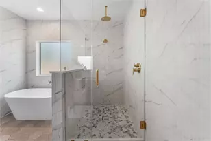 1318 E 32nd 1/2 St, Houston, TX 77022 - Photo 26