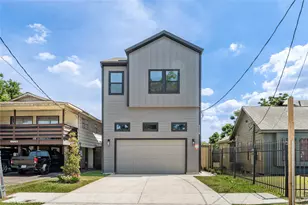 1318 E 32nd 1/2 St, Houston, TX 77022 - Photo 1
