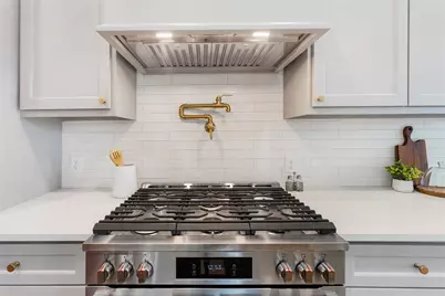 1318 E 32nd 1/2 Street, Houston, TX 77022 - Photo 1