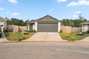 1627 Winwood Dr, Conroe, TX 77303 - Photo 1
