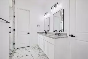 3209 McCulloch Cir, Houston, TX 77056 - Photo 30