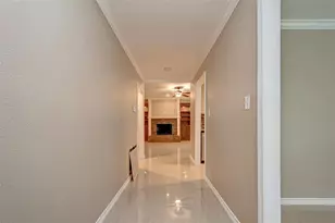5811 Ludington Dr, Houston, TX 77035 - Photo 4