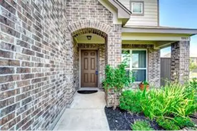 9997 Hyacinth Way, Conroe, TX 77385 - Photo 4