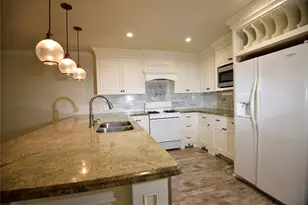 9997 Hyacinth Way, Conroe, TX 77385 - Photo 8