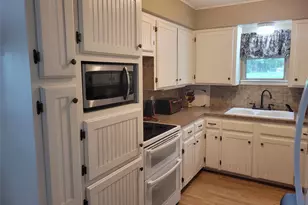 20 Connor Ln, Huntsville, TX 77320 - Photo 14