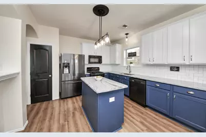 20318 Mammoth Falls Drive, Tomball, TX 77375 - Photo 10