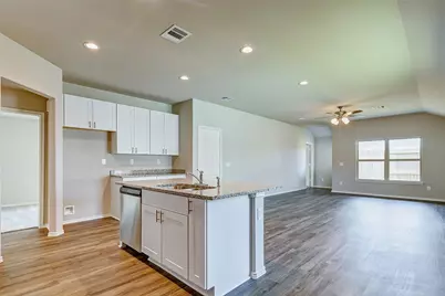 10403 Meadow Saffron Drive, Houston, TX 77016 - Photo 6