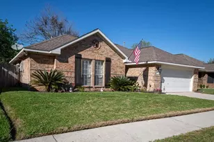 4803 Black Stone St, Baytown, TX 77521 - Photo 2