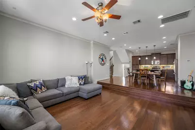 1129 Beasley Hills Lane, Houston, TX 77008 - Photo 10