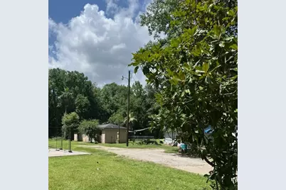 394 County Road 3378, Cleveland, TX 77327 - Photo 10