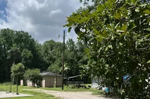 394 County Rd 3378, Cleveland, TX 77327 - Photo 10