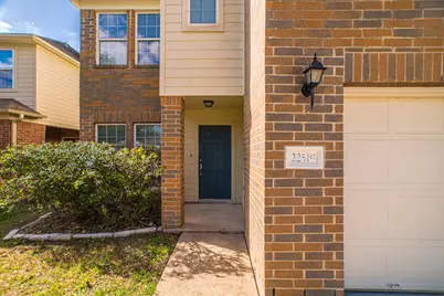 22519 Goss Spring Court, Spring, TX 77373 - Photo 4