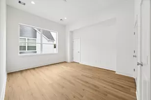 1658 W Tidwell Rd, Houston, TX 77091 - Photo 12
