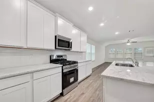 3402 Rolling River Dr, Baytown, TX 77521 - Photo 12