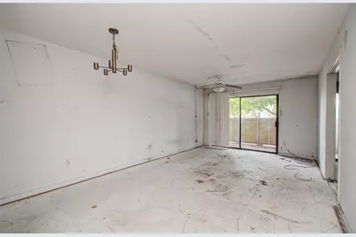 3015 Walnut Bend Lane #24, Houston, TX 77042 - Photo 4