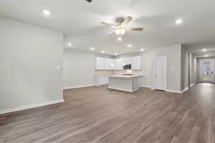 12331 Ridge Top Ct, Conroe, TX 77304 - Photo 8