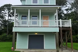 6102 White Oak Dr, Hitchcock, TX 77563 - Photo 1