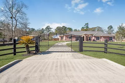 33519 Hillside Drive, Pinehurst, TX 77362 - Photo 8