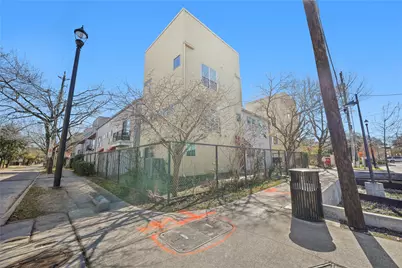 1302 Rosalie Street, Houston, TX 77004 - Photo 2