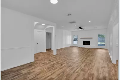 12411 Exbury Court, Tomball, TX 77377 - Photo 8