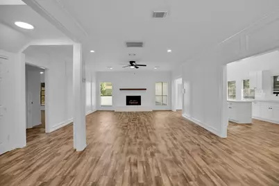 12411 Exbury Court, Tomball, TX 77377 - Photo 10