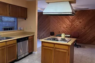 11123 Somerford Dr, Houston, TX 77072 - Photo 8