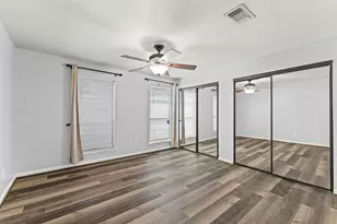 19 Hideaway Dr Dr, Friendswood, TX 77546 - Photo 8