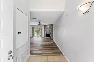 19 Hideaway Dr Dr, Friendswood, TX 77546 - Photo 4