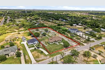 535 W Ansley Boulevard, San Antonio, TX 78221 - Photo 2