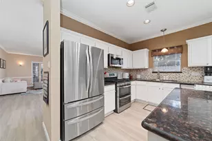 1011 Bristol Ln, Missouri City, TX 77459 - Photo 12